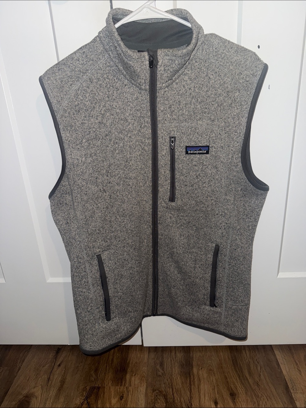 Patagonia Men’s Heather Gray Full-Zip Fleece Vest